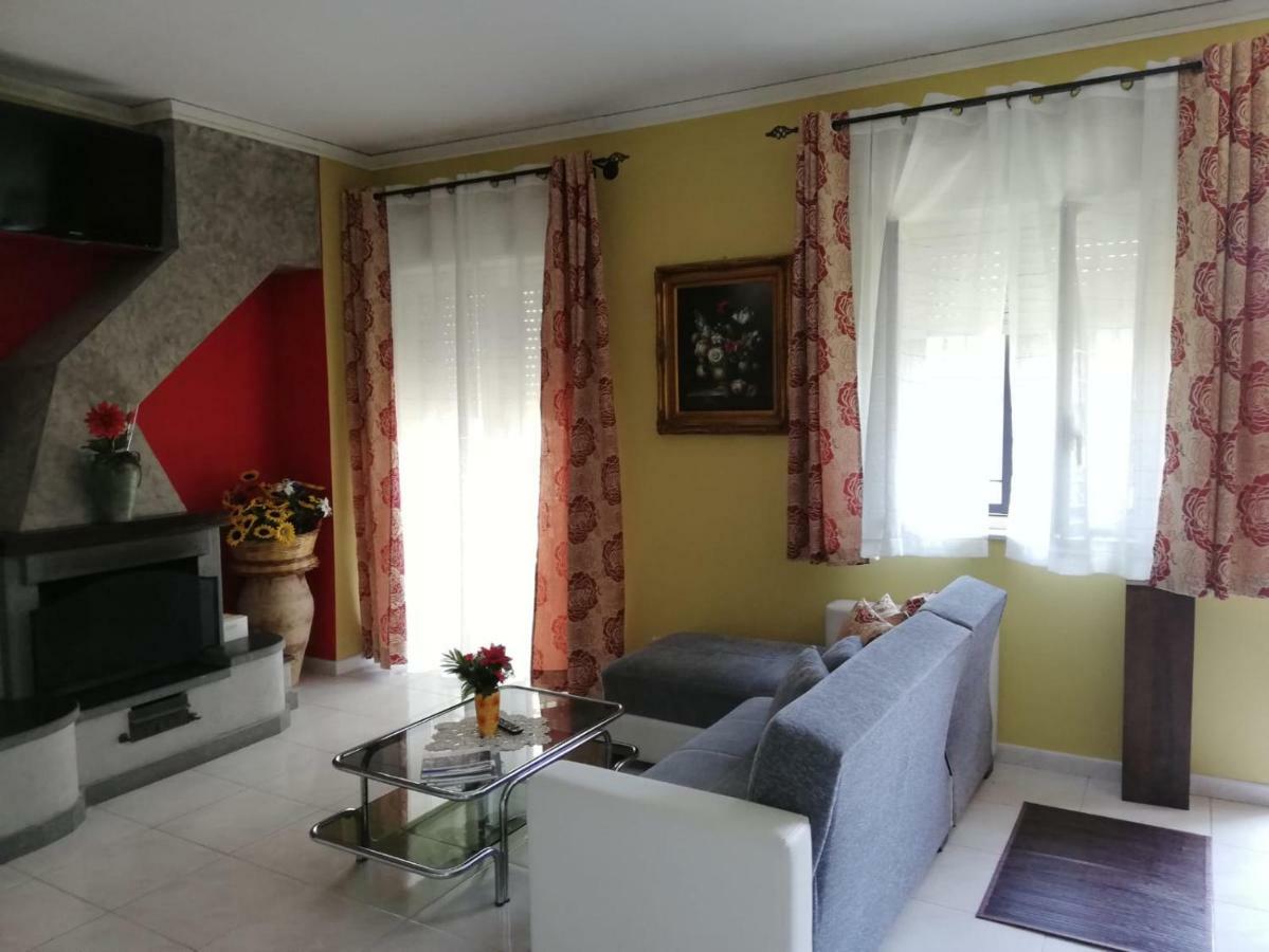 نيكولوسي B & B Amici Dell'Etna المظهر الخارجي الصورة