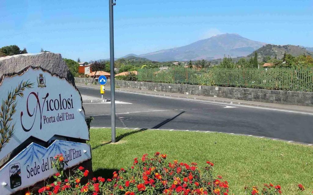 نيكولوسي B & B Amici Dell'Etna المظهر الخارجي الصورة